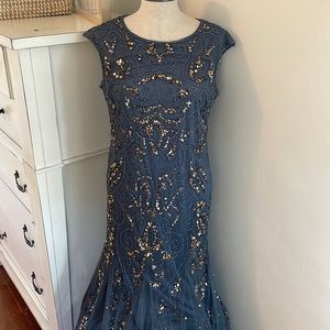 Pizarro Nights Blue Beaded Mesh Column Cap Sleeve Gown size 8